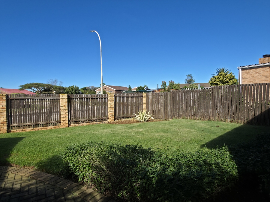 3 Bedroom Property for Sale in Wavecrest Eastern Cape